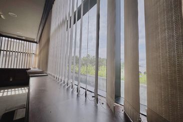 HiCom-Glenmarie Industrial Park