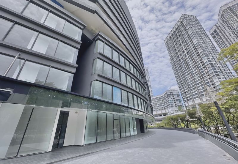 8 Premier @ i-City Finance Avenue