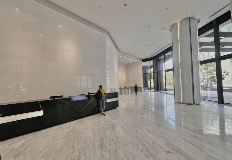Mercu Maybank i City Shah Alam - Retail Space - Grand Lobby High Visibility - For Rent