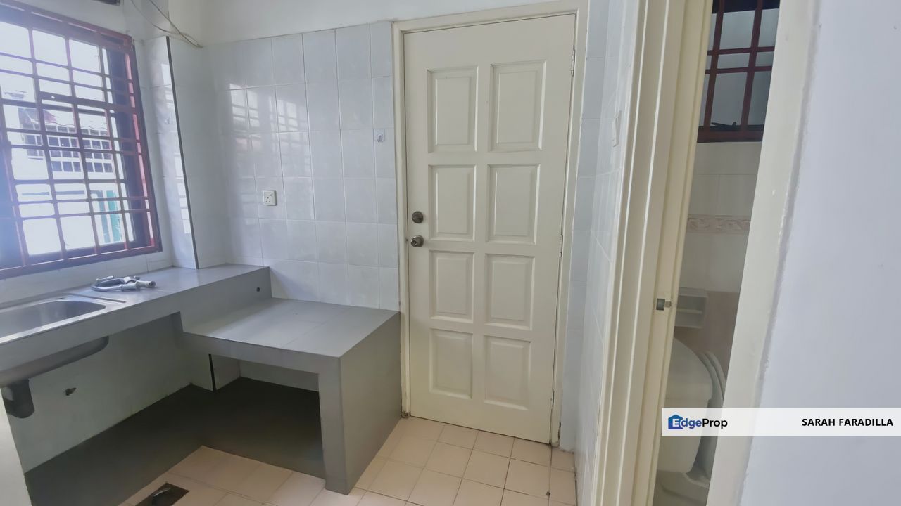 Taman Puchong Prima - Terrace House - Near LRT Spacious Family Home - For Rent, Selangor, Puchong