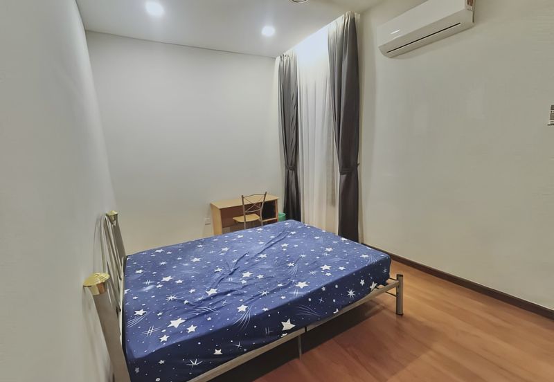 Zefer Hill Residence