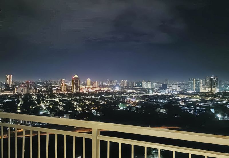 Zefer Hill Residence