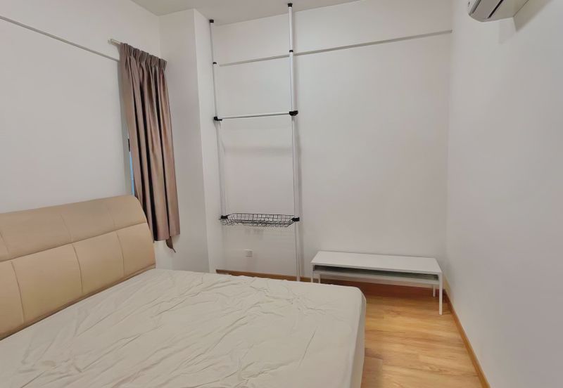 Lake Point Residence