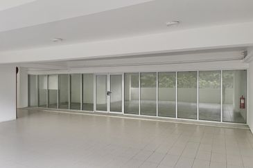 Cerrado Southville City - 1st Floor Shoplot - High Traffic Commercial Hub - For Rent