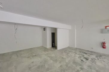 Cerrado Southville City - 1st Floor Shoplot - High Traffic Commercial Hub - For Rent