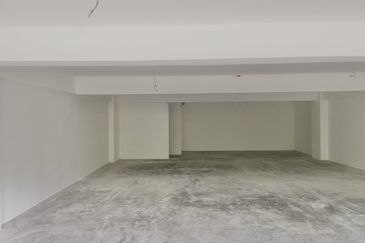 Cerrado Southville City - 1st Floor Shoplot - High Traffic Commercial Hub - For Rent