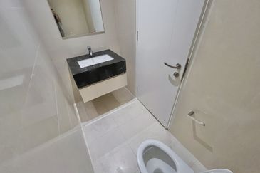 Pavilion Ceylon Hill