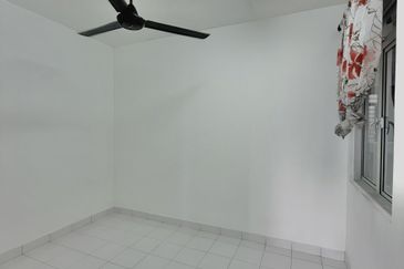 Residensi Idaman Cyberjaya – Condominium – 3R Partial Furnished Near Putrajaya & KLIA – For Rent