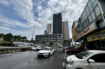 Ground Floor Shoplot Next to Kipmall @ Kota Warisan, Sepang