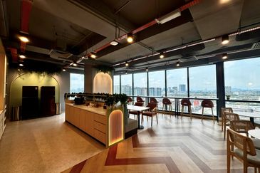 Fully Furnished Vibrant Modern Co-Working Space For Rental @ Subang