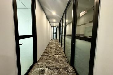 Fully Furnished Vibrant Modern Co-Working Space For Rental @ Subang