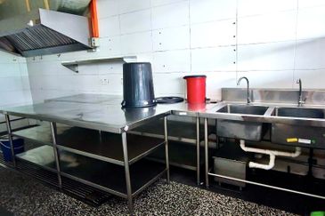 For Rent - Delivery Rider Friendly Restaurant Space @ Bangi Avenue