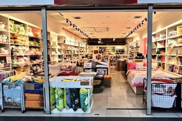 For Rent - Very Visible Shoplot @ Bangi Avenue