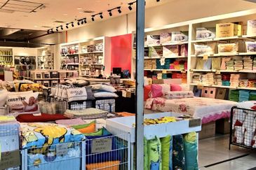 For Rent - Very Visible Shoplot @ Bangi Avenue