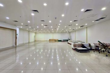 For Rent - High Visibility Shoplot @ Bangi Avenue