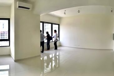 Pandora @ Tropicana Metropark