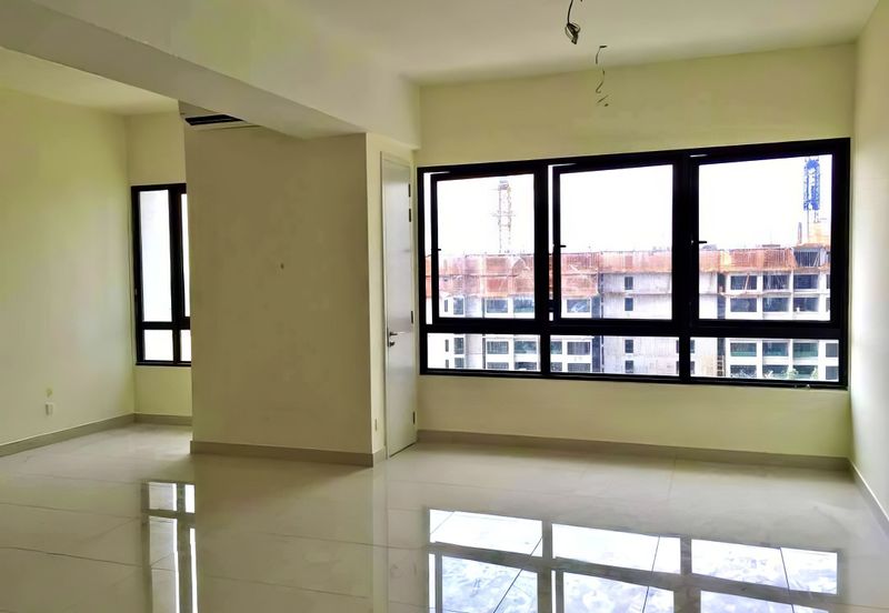 Pandora @ Tropicana Metropark