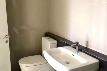 Pandora @ Tropicana Metropark