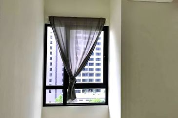 Pandora @ Tropicana Metropark