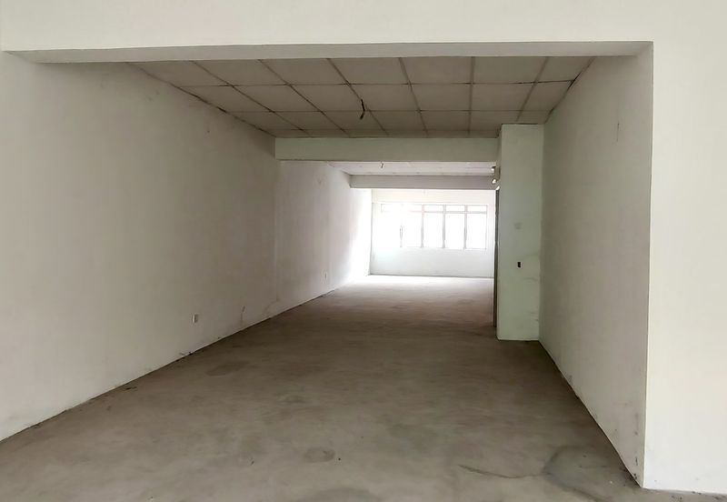 For Rent - Ground Floor Shop Lot Located at Taman Kenanga, Sepang