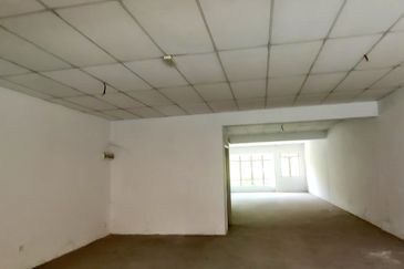 For Rent - Ground Floor Shop Lot Located at Taman Kenanga, Sepang