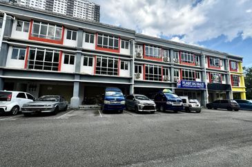 For Rent - Ground Floor Shop Lot Located at Taman Kenanga, Sepang