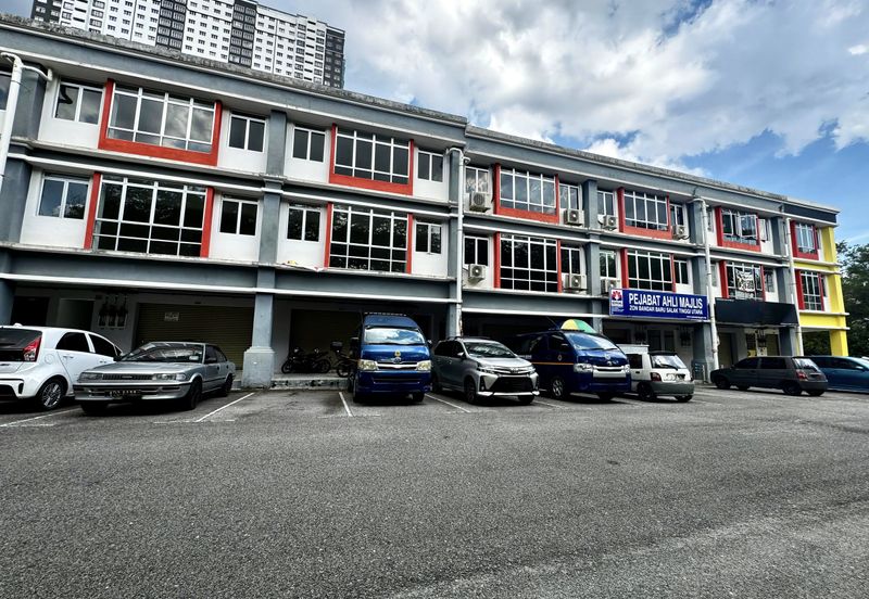 For Rent - Ground Floor Shop Lot Located at Taman Kenanga, Sepang