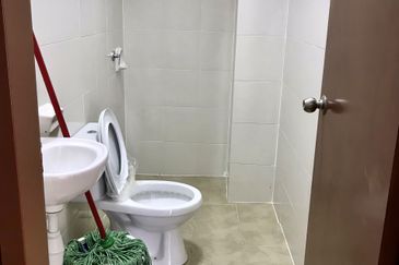 For Rent - Peaceful Surrounding @ Seri Warisan Apartment, Sepang