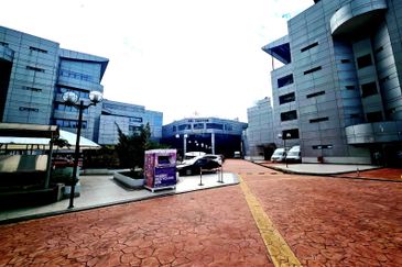 For Rent - Established Prime Location 5 Storey Building @ Bandar Utama