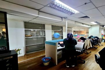 For Rent - Established Prime Location 5 Storey Building @ Bandar Utama