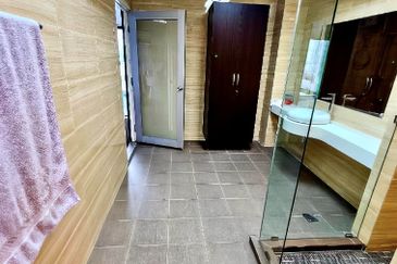 For Rent - Established Prime Location 5 Storey Building @ Bandar Utama