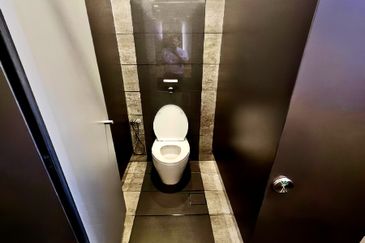 For Rent - Established Prime Location 5 Storey Building @ Bandar Utama