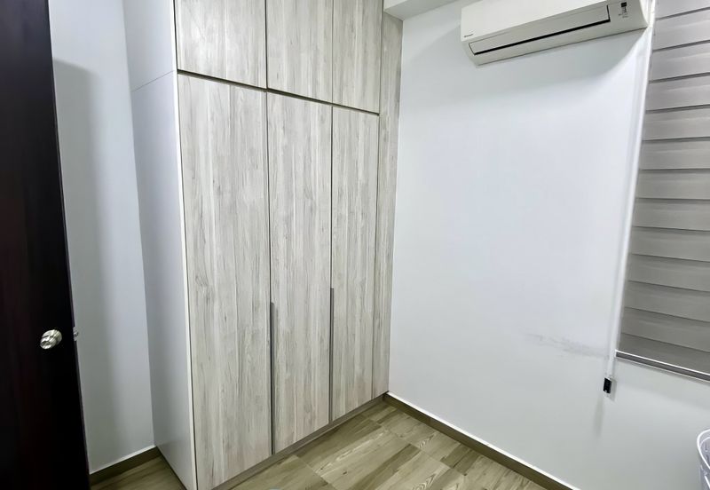 Kenwingston Square Garden