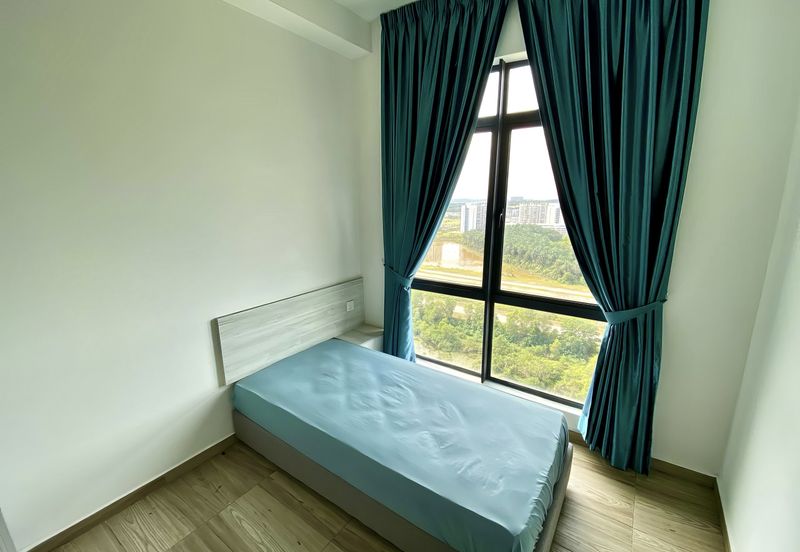 Kenwingston Square Garden