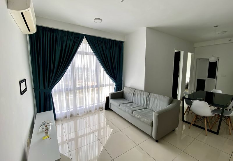 Kenwingston Square Garden