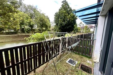 Charms of Nusantara, Setia Eco Glades