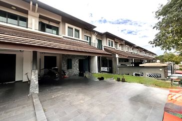 Charms of Nusantara, Setia Eco Glades