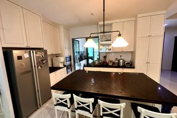 Charms of Nusantara, Setia Eco Glades