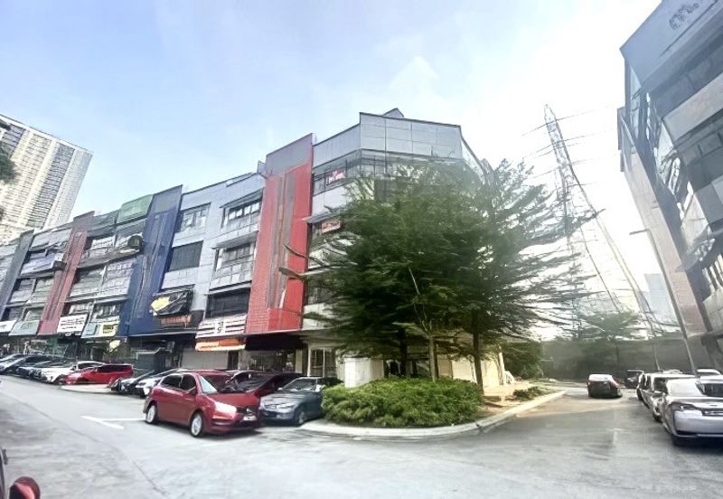 The Earth @ Bukit Jalil