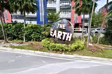 The Earth @ Bukit Jalil