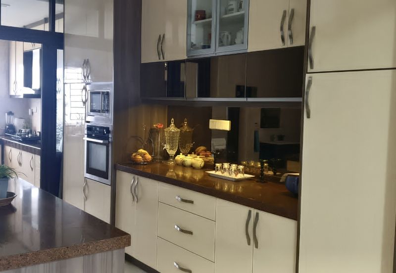 For Sale - Lake View 2.5 Storey Super Link, USJ Heights 