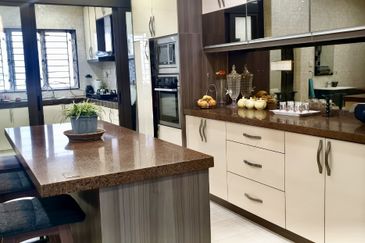 For Rent - Lake View 2.5 Storey Super Link, USJ Heights 