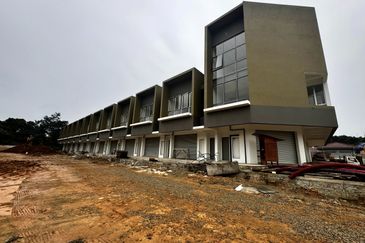 Bandar Baru Salak Tinggi