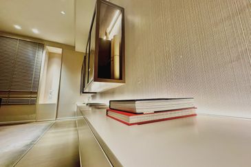 Exclusive Aetas Seputeh Luxury Condo: Freehold, Private Lift Access