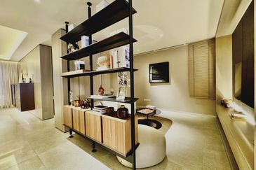 Exclusive Aetas Seputeh Luxury Condo: Freehold, Private Lift Access