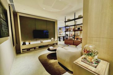 Exclusive Aetas Seputeh Luxury Condo: Freehold, Private Lift Access