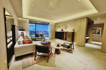 Exclusive Aetas Seputeh Luxury Condo: Freehold, Private Lift Access