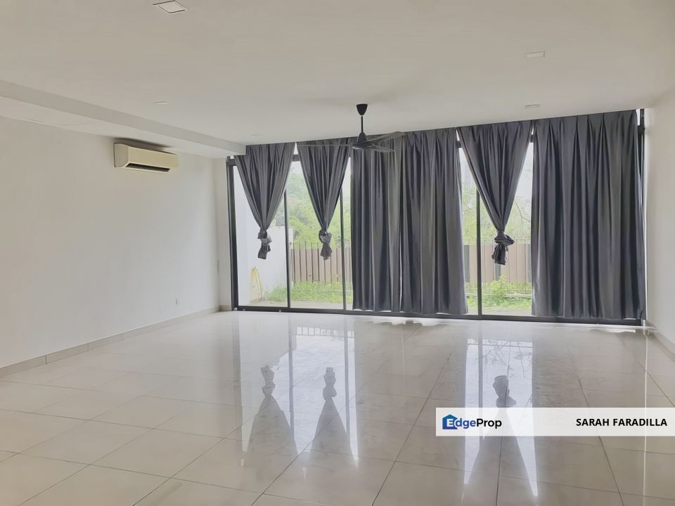 For Sale: Cristal Serin 4-Storey Villa, Cyberjaya – End Lot, Freehold, Selangor, Cyberjaya