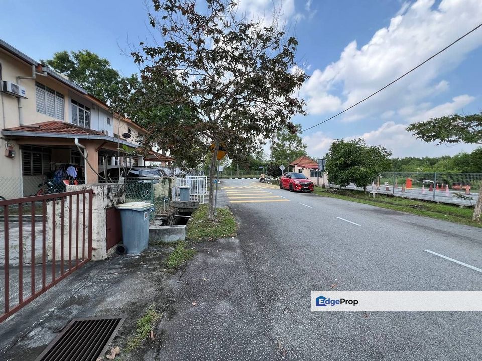 Open Facing, Cheaper Unit, Renovated Double Storey Bandar Saujana Putra, Selangor, Kuala Langat