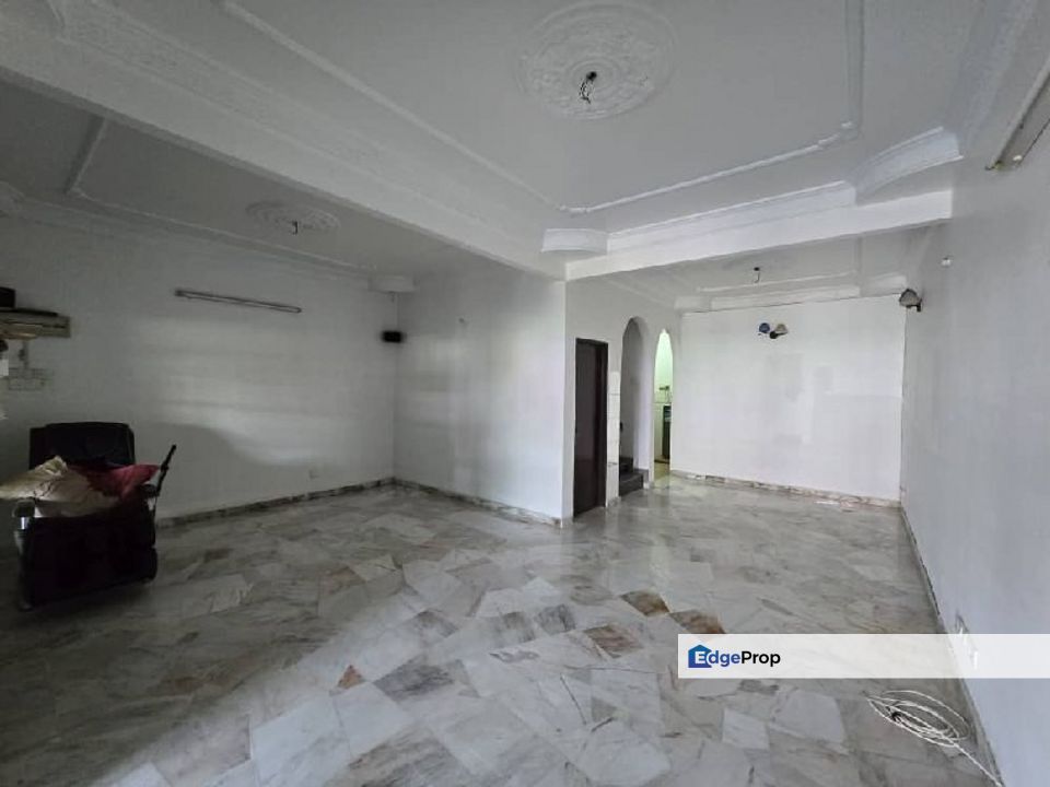 Full Loan, Low Deposit, Renovated Unit, Highly Negotiable Double Storey Taman Seri Delek, Selangor, Klang